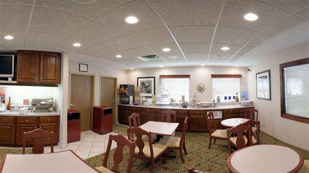 Hampton Inn Elkhart Exterior photo