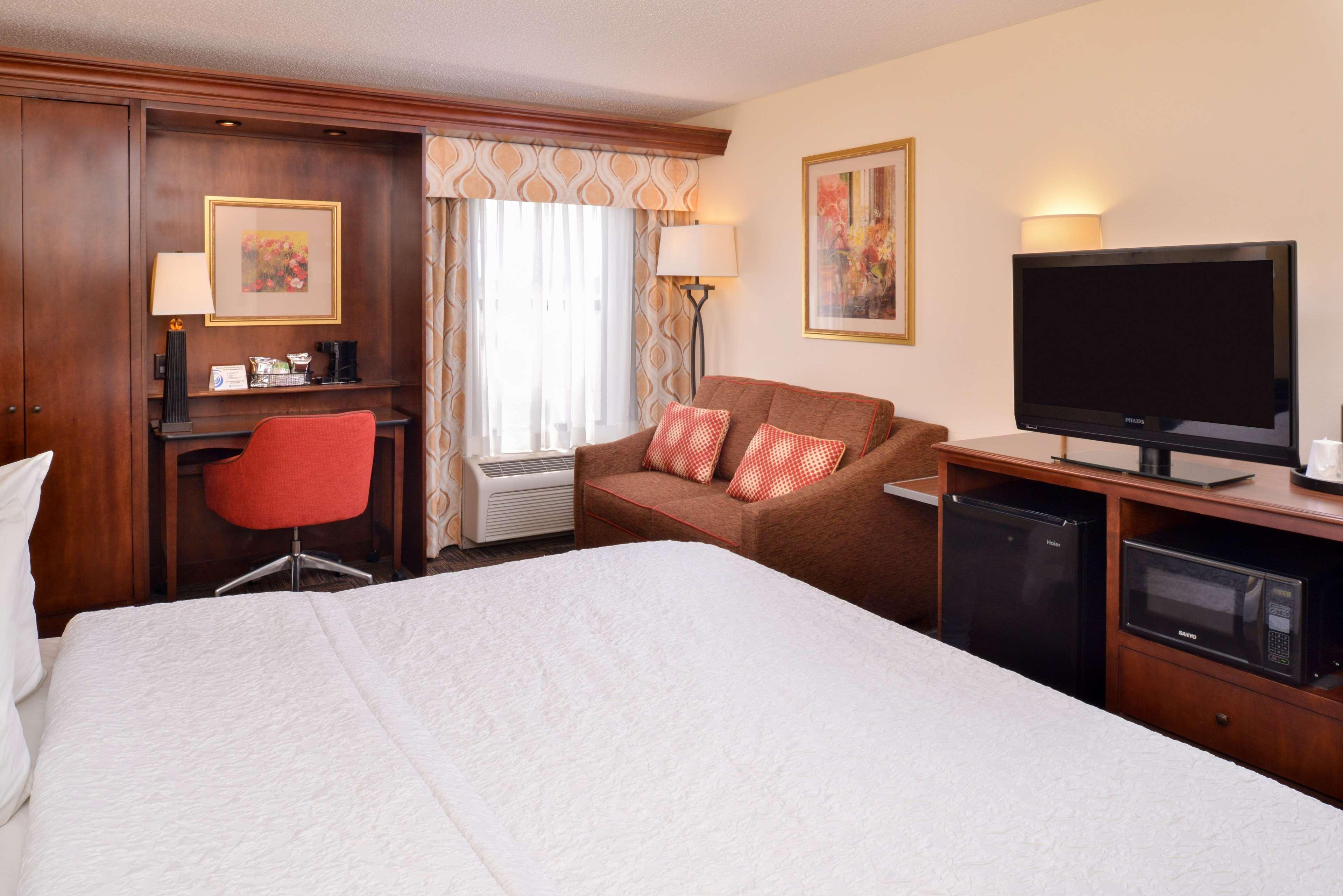 Hampton Inn Elkhart Exterior photo